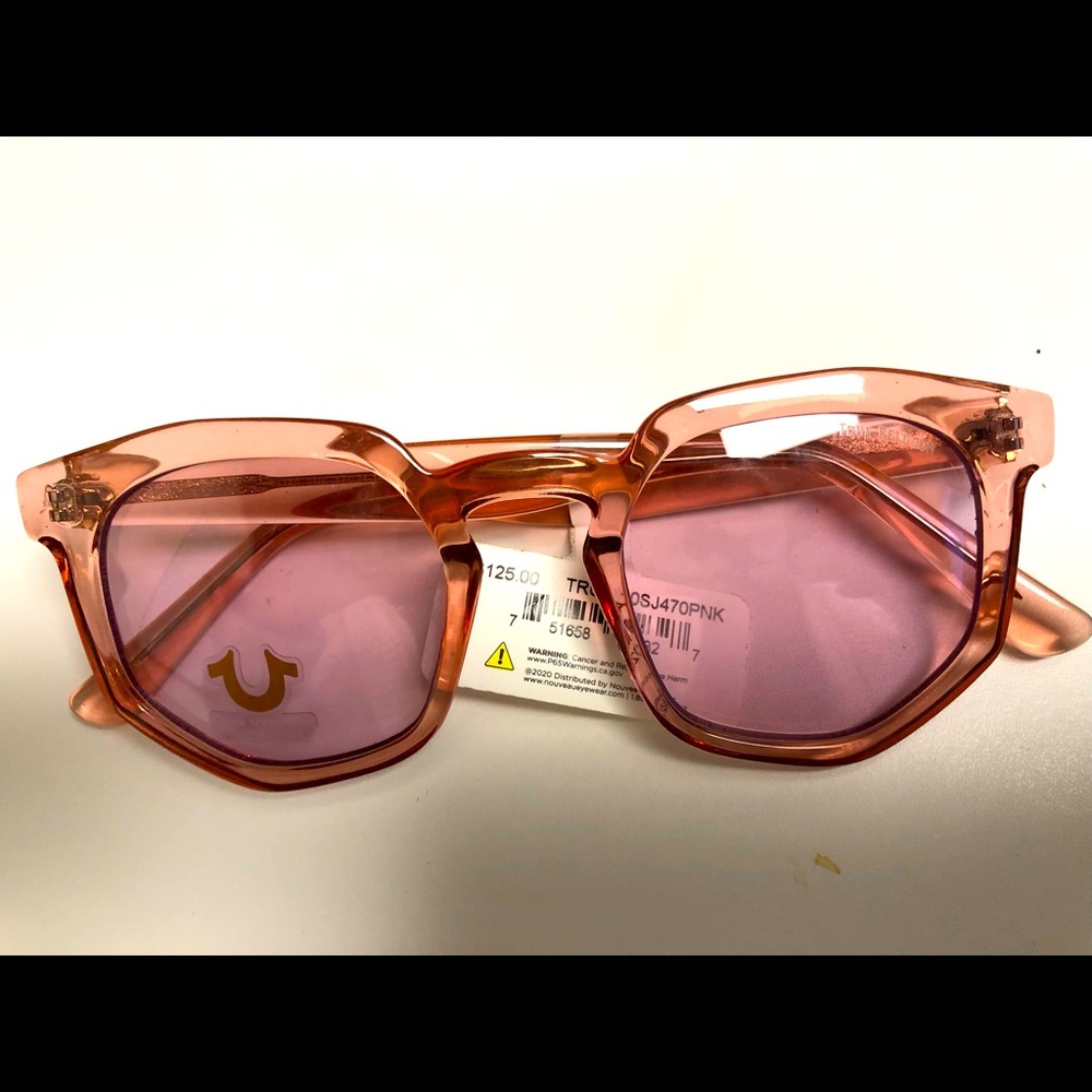 True Religion trendy sunglasses